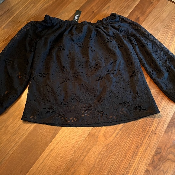 WHBM Off The Shoulder Eyelet Blouse NWT - Picture 8 of 12
